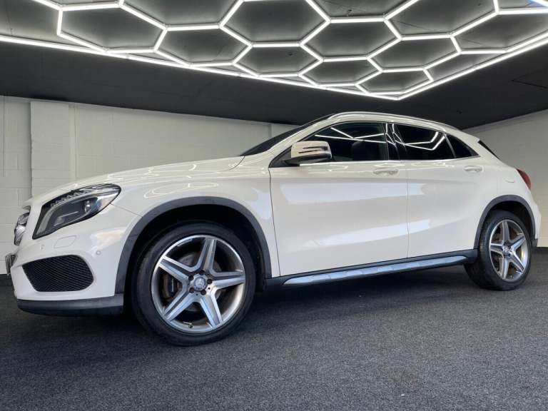 2017 Mercedes-Benz GLA 2.0 GLA250 AMG Line (Premium Plus) SUV 5dr Petrol 7G-DCT 4MATIC Euro 6 (s/...