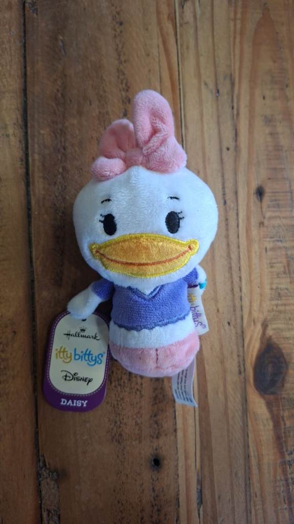 Hallmark Ittybitty 'Daisy Duck' Small Plush Teddy Bear