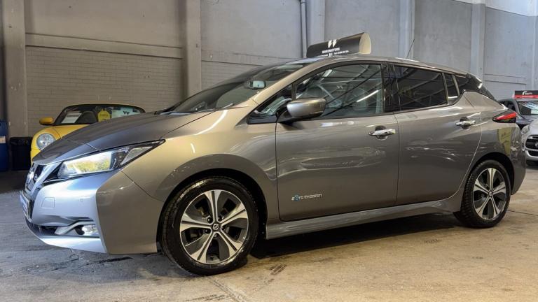 NISSAN LEAF 40kWh N-Connecta Electric Automatic Grey 5dr SATNAV+CRUISE+360CAM