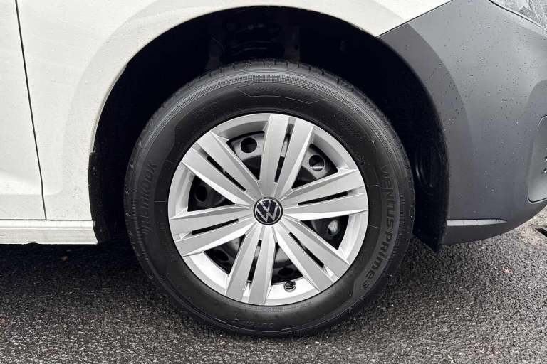 2025 Volkswagen Caddy Maxi C20 Caddy Cargo Commerce Maxi 102 PS 2.0 TDI 6sp Manual Van DIESEL Manual