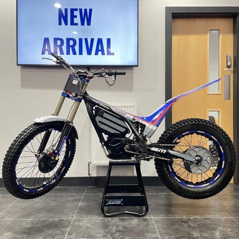 2022 EM EPURE RACE **AS NEW CONDITION** USED ELECTRIC TRIALS BIKE