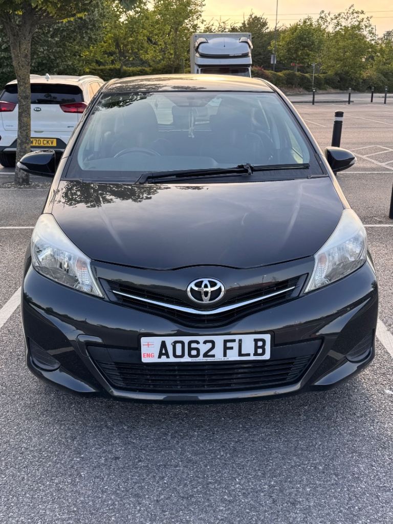 Toyota, YARIS, 2012, Manual, 1329 (cc)