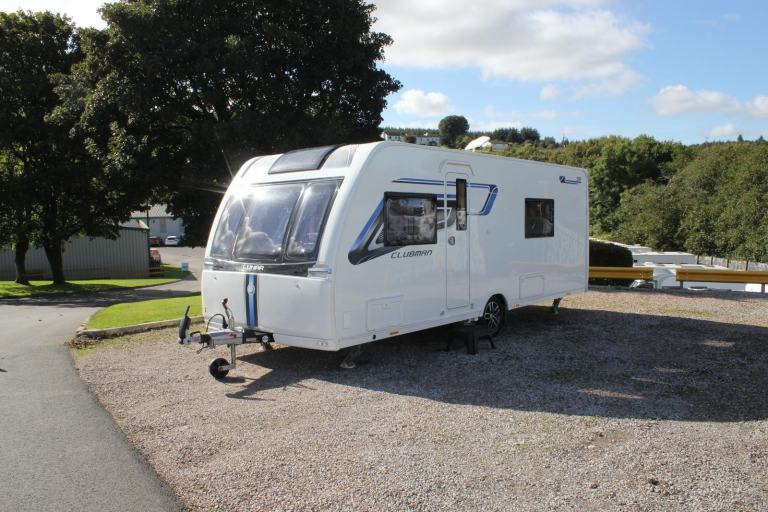 2019 Lunar Clubman SB Luxury 4 Berth Caravan With Fixed Single Beds & Mover !!