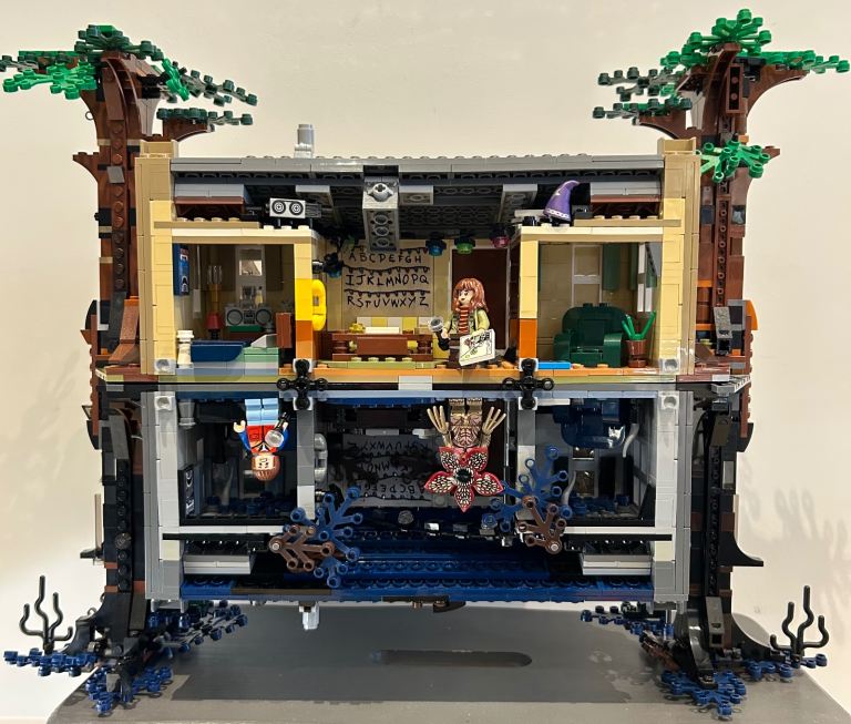 Lego 75810 stranger things upside down set 8 figures instructions box RARE RETIRED