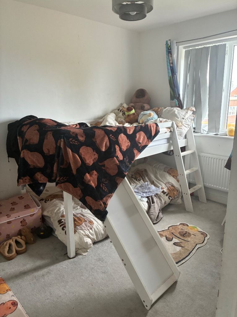 FREE Sleeper Bed with Slide, Single Bed for Kids 3FT Solid Pine Wood Bunk Bed with Ladder and slide