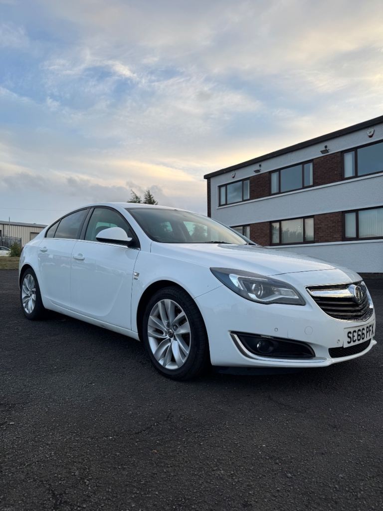 Vauxhall, INSIGNIA, Hatchback, 2016, Manual, 1956 (cc), 5 doors