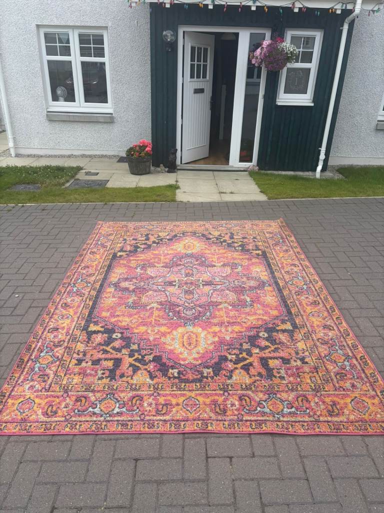 Bodrum Azalea Rug – 201 x 274 cm  