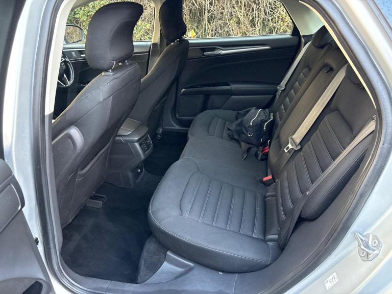 2015 Ford Mondeo 2.0 TDCi ECOnetic Zetec Euro 6 (s/s) 5dr Diesel