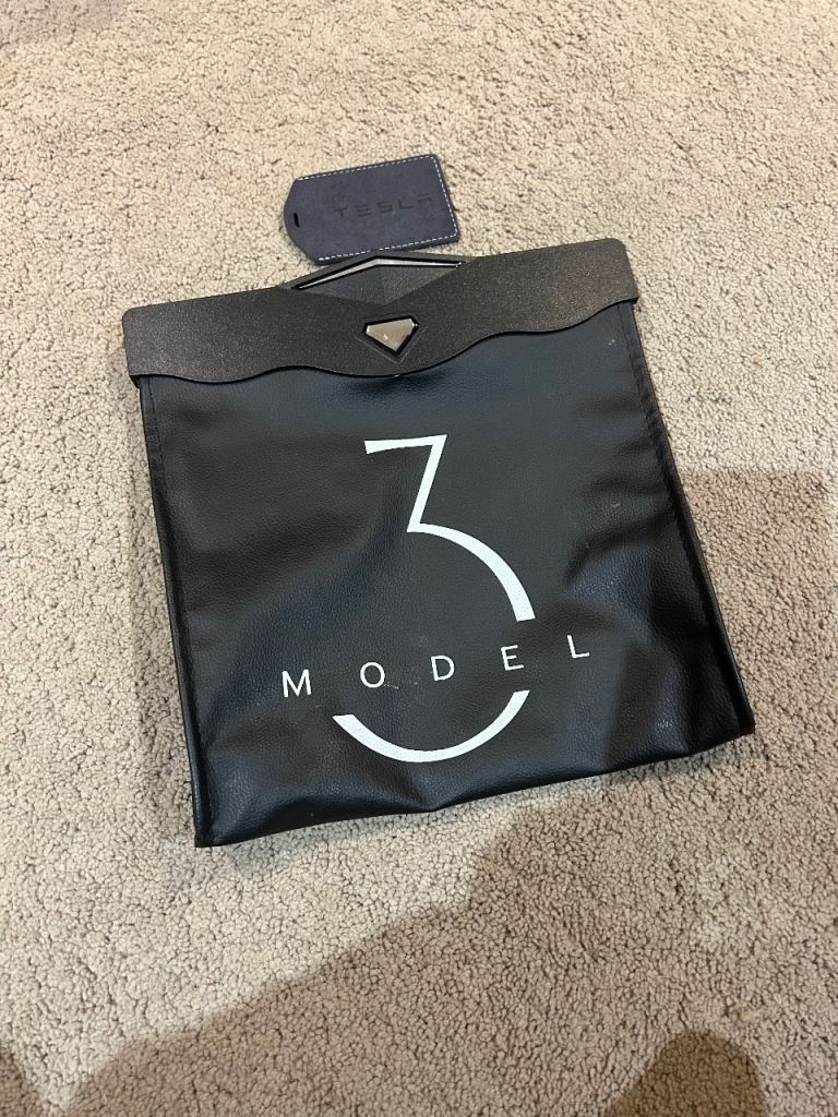Tesla key card holder & bag 