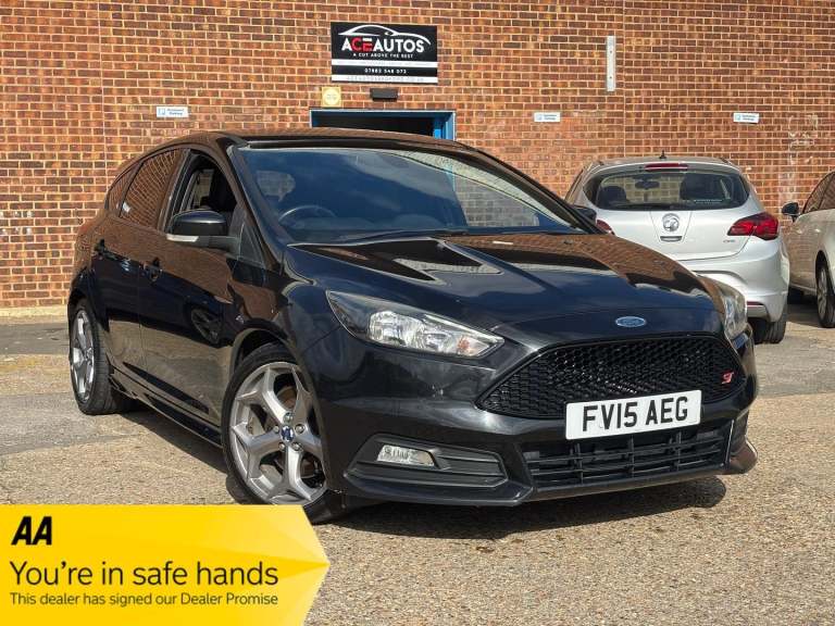 2015 Ford Focus 2.0 TDCi ST-2 Euro 6 (s/s) 5dr HATCHBACK Diesel Manual