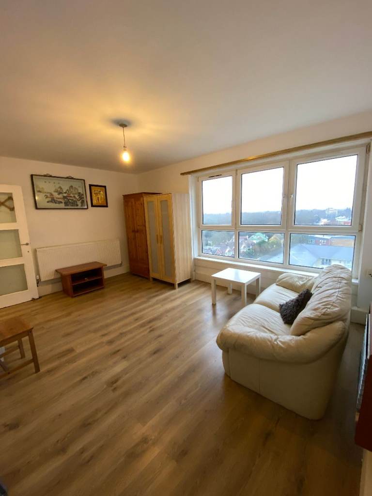 2 FURNISHED ROOM FLAT TO LET, CLOSE TO BARNES TRAIN STATION,NO AGENT!!!
