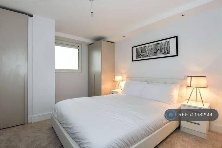2 bedroom flat in Oldfield Place, Dartford, DA1 (2 bed) (#1982514)