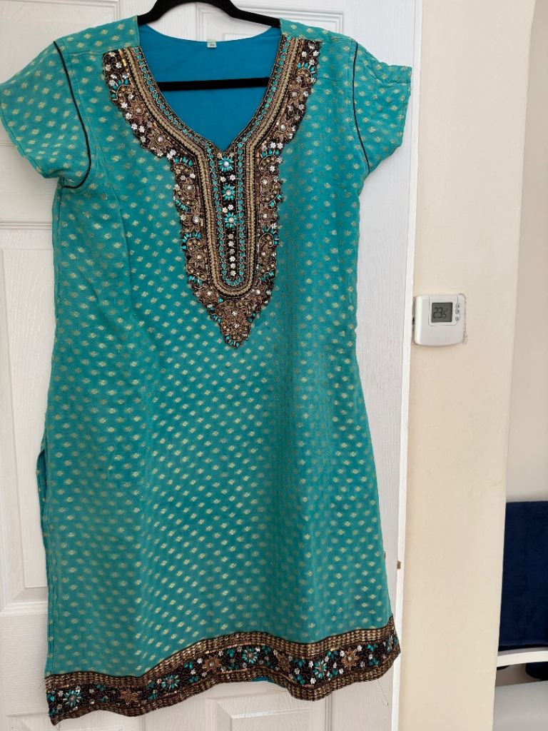 New  Ladies  Blue  Kurta Top with embroidered Size 10-14