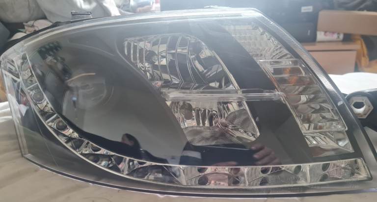 Brand new condition lights for all audi mk1 tt's 