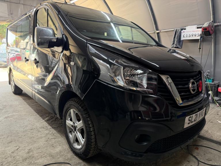 Nissan NV300 2.0 dCi 30 Tekna 6 Seat LWB Automatic Crew Van  DIESEL 2021/21