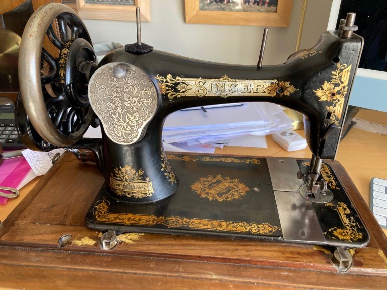 Singer Sewing Machine -1907