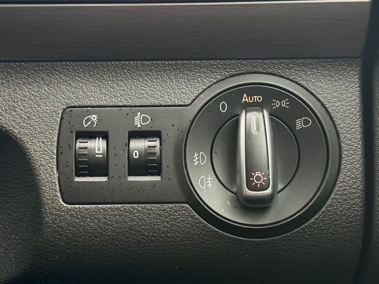 VOLKSWAGEN TOURAN/ 7x SEATER/ FRESH SERVICE & MOT