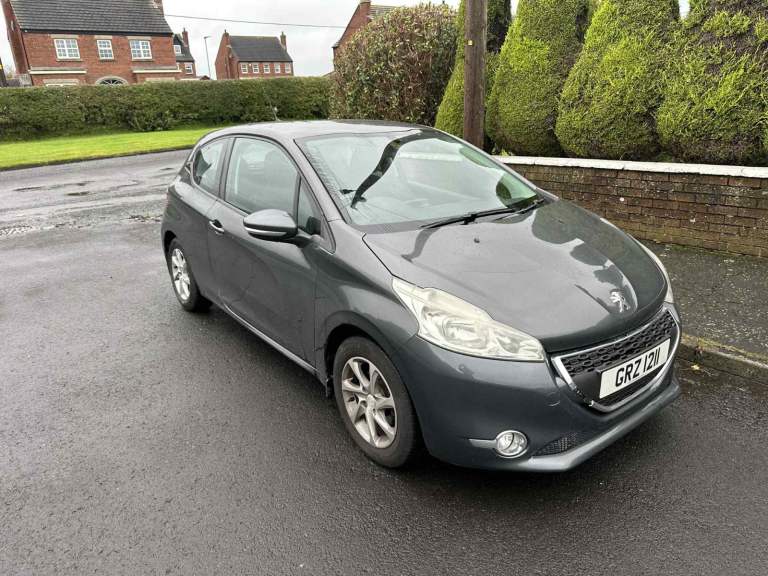 Peugeot, 208, Hatchback, 2013, Manual, 999 (cc), 12 MONTHS MOT 