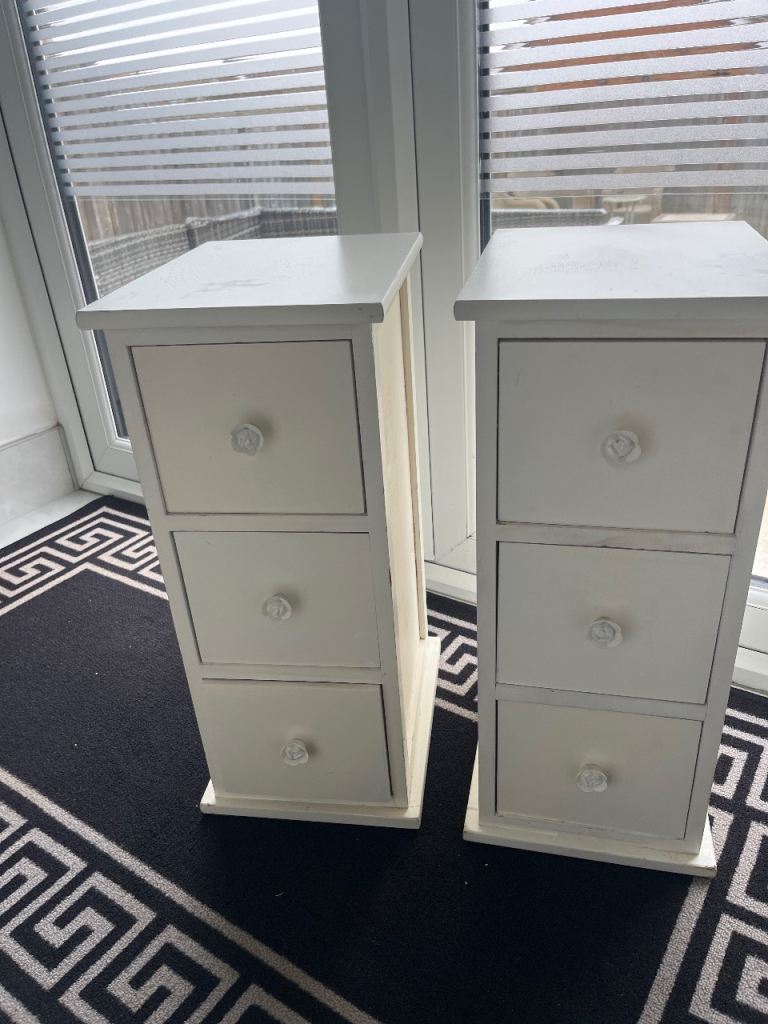 Small bedside lamp units