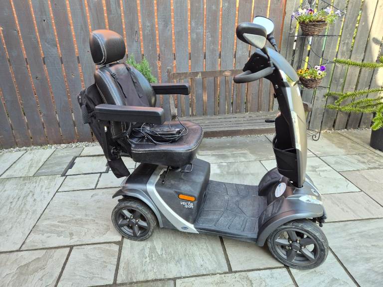8mph Rascal Vecta Sport Mobility Scooter Mobility Scooter - Road Legal - VGC - RRP £2500+