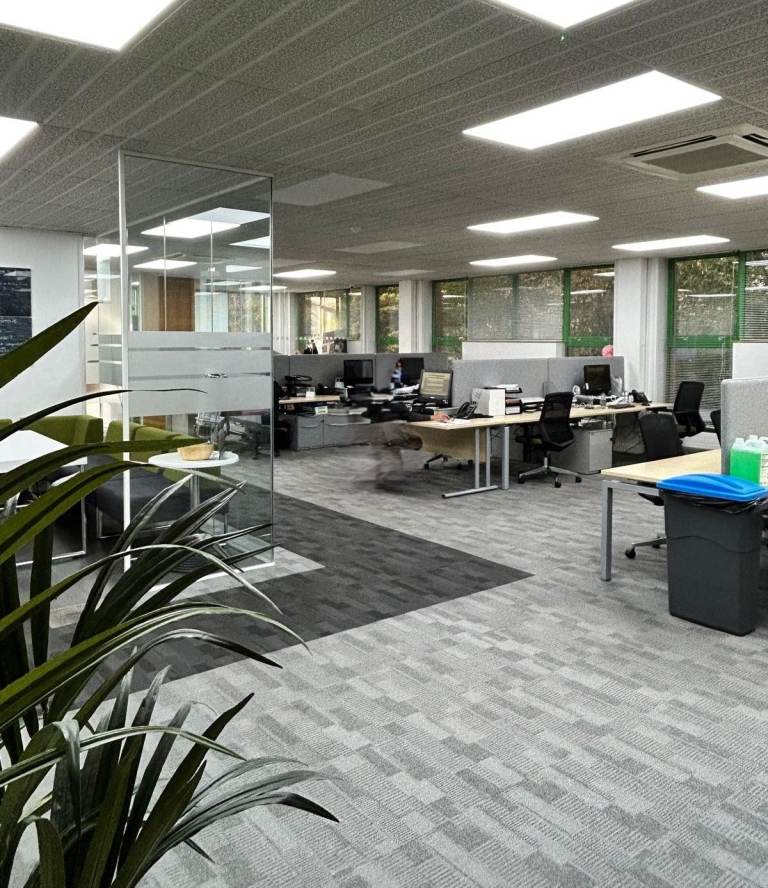 Small Office / Workspace to Rent + Storage – From £150 pcm – Leatherhead