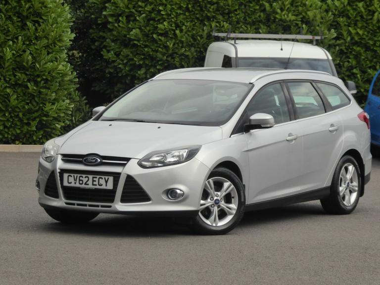 FORD FOCUS 1.6 Zetec AUTOMATIC ESTATE 2012