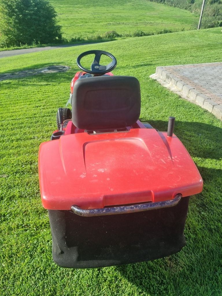 Castlegarden ride on lawnmower 