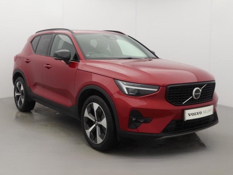 VOLVO XC40 2.0 B4P Ultimate Dark 5dr Auto