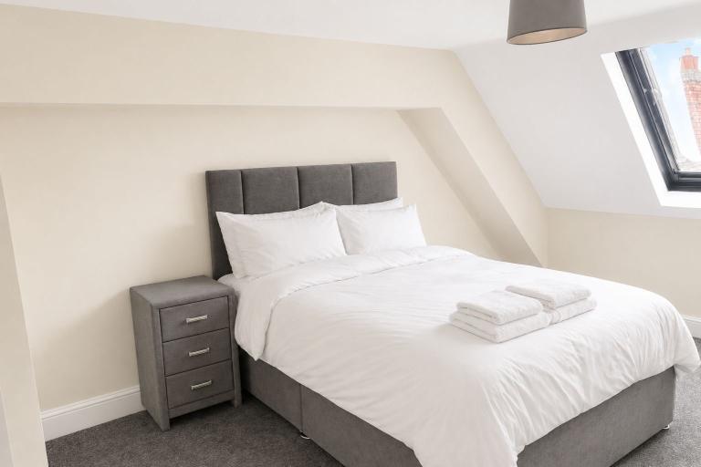 2 Bed, 2 Bath Flat with Free Parking, Bills Included, Leicester West End (LE3)