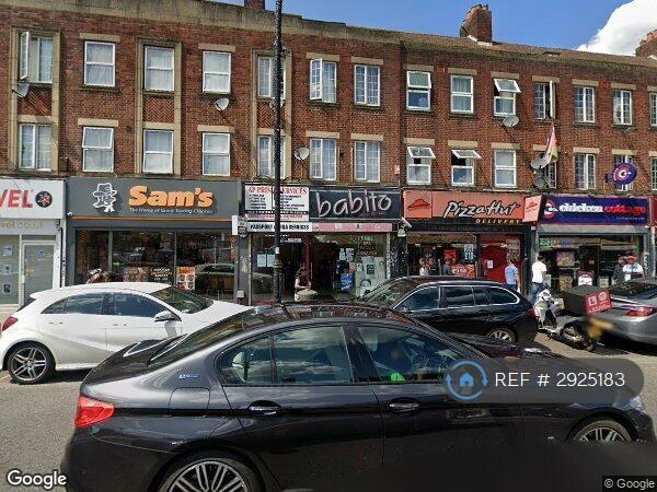 5 bedroom flat in South Road, Southall, UB1 (5 bed) (#2925183)
