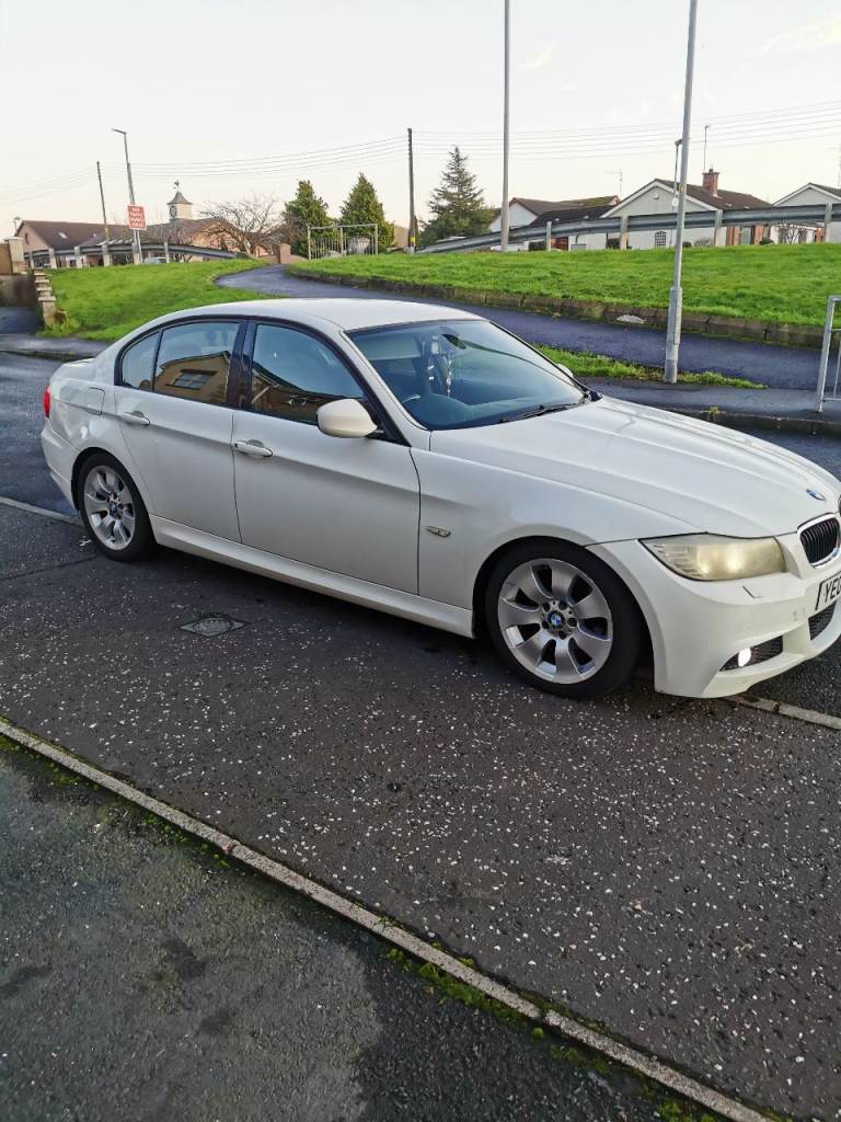 BMW, 3 SERIES, Saloon, 2009, Manual, 1995 (cc), 4 doors