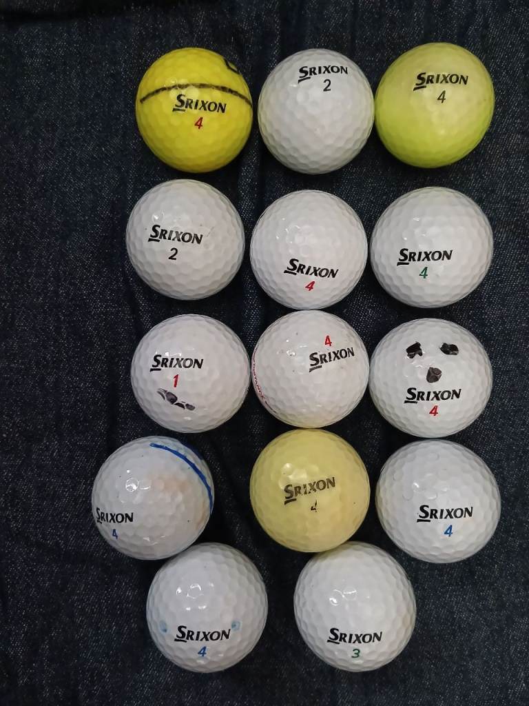 14 MIXED SRIXON GOLF BALLS