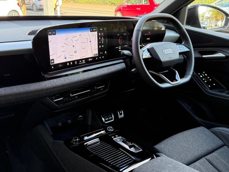 2025 Audi Q6 e-tron 83kWh S line SUV 5dr Electric Auto (252 ps) ESTATE Electric Automatic