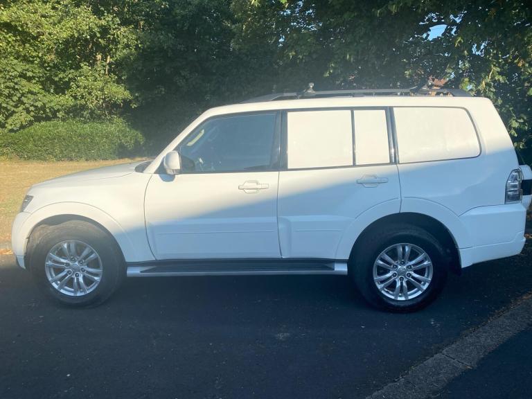 2018 Mitsubishi Shogun 3.2 DI-DC SG2 SUV 5dr Diesel Auto 4WD LWB Euro 6 (187 ps) SUV Diesel Autom...