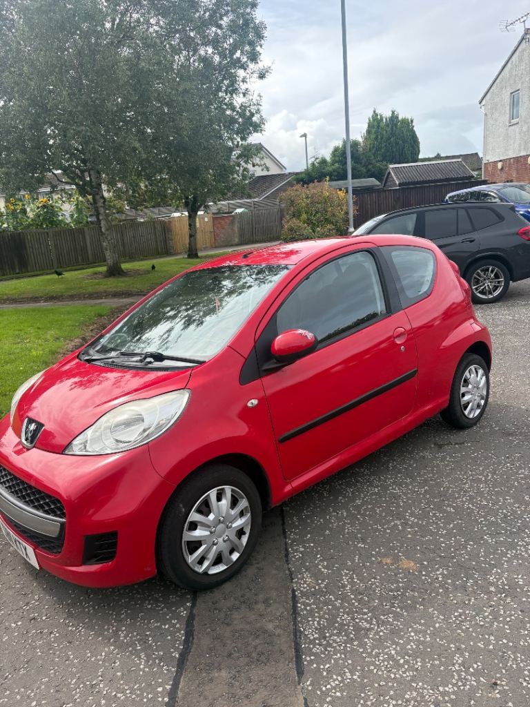 Peugeot, 107, Hatchback, 2011, Manual, 998 (cc), 3 doors