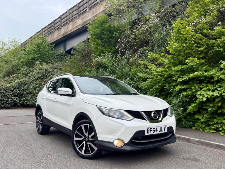 2014 Nissan Qashqai 1.5 dCi Tekna 5dr HATCHBACK Diesel Manual