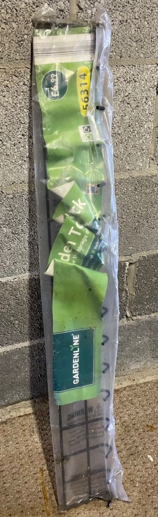 GARDENLINE Garden Tool Rack – New, in Packaging