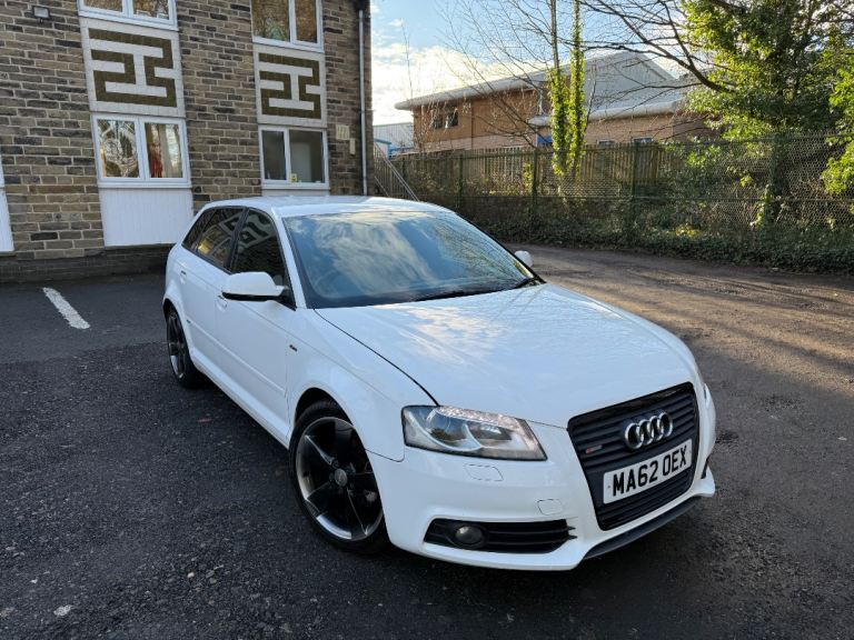 AUDI A3 2.0 TDI S-LINE BLACK EDITION 