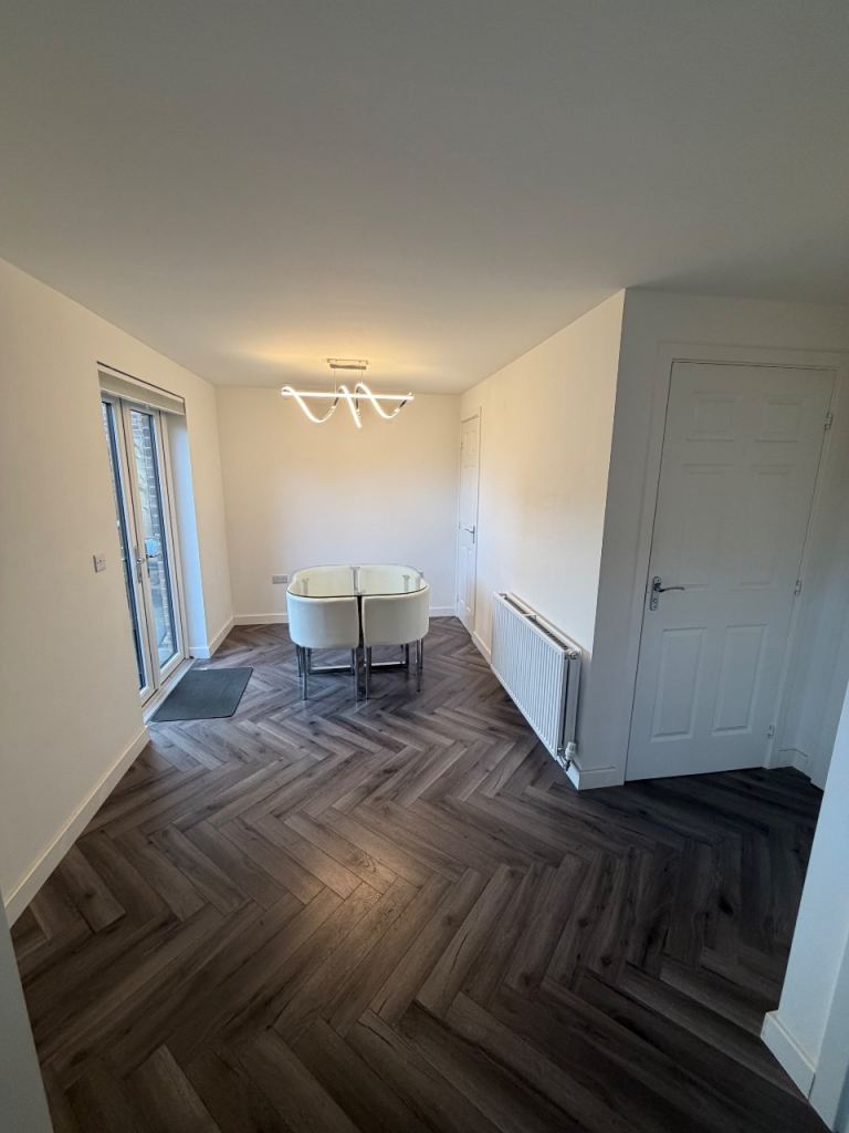 Room for rent in a Distinctive and Stylish Residence 