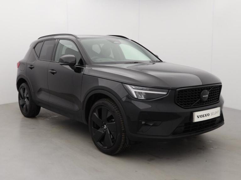 VOLVO XC40 2.0 B4P Plus Black Edition 5dr Auto *VAT QUALIFYING*
