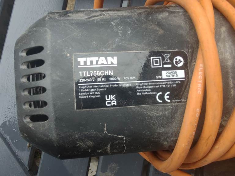 Titan Electric chain saw