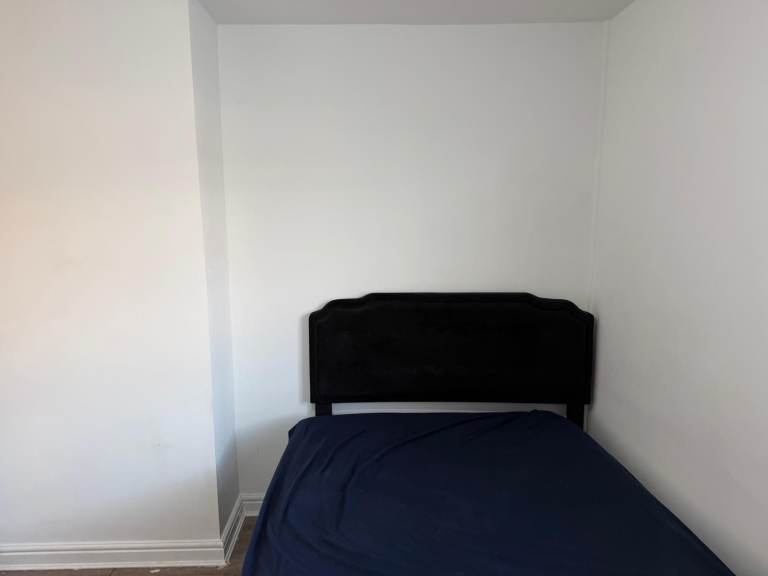 AVAILABLE STRAIGHTAWAY!! ..DOUBLE Room in ILFORD, E12 6JW for £697pcm.. ALL BILLS INCLUDED