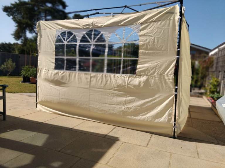 B&Q Pop Up Gazebo ECRU 3x3.