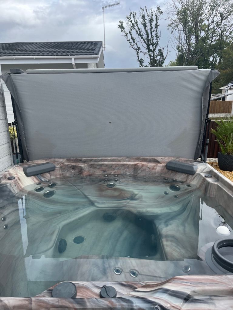 Hot Spring freshwater salt system Hot Tub