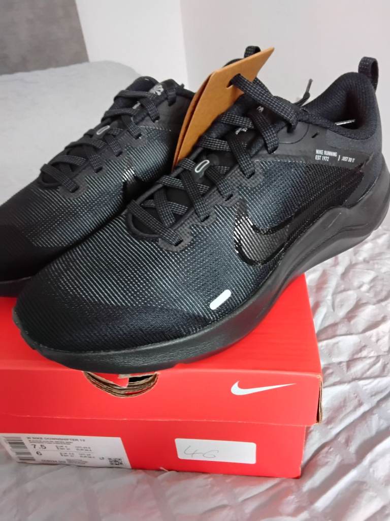 Nike Downshifter 12 Women’s Gym Running Trainers  -Black/Dark Grey UK Size 5