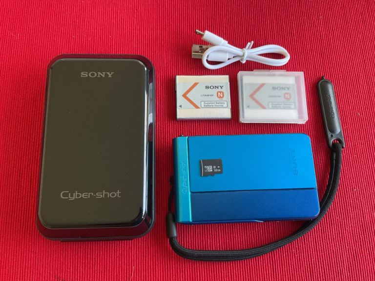 Sony DSC-TX30 Blue Waterproof Camera 2 Genuine Batteries Case Mint LCD