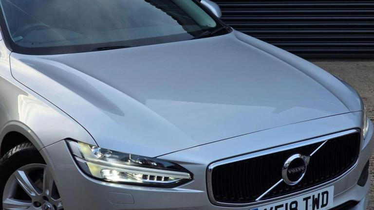 VOLVO S90 2.0 D4 Momentum Auto Euro 6 (s/s) 4dr 2018