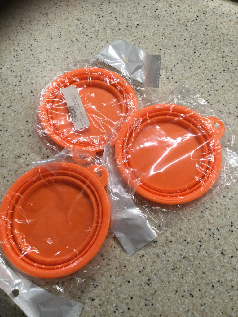 3 Silicone collapsible pet bowls 