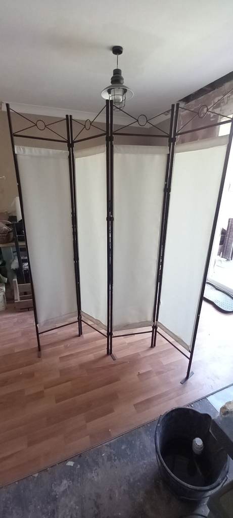 Cream screen/room divider FREE to collect 