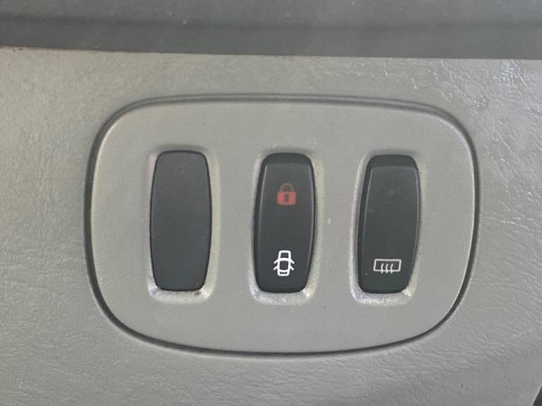 2011 Vauxhall Vivaro 2.0 2900 CDTi ecoFLEX 16v Combi FWD L1 H1 5dr MPV Diesel Manual